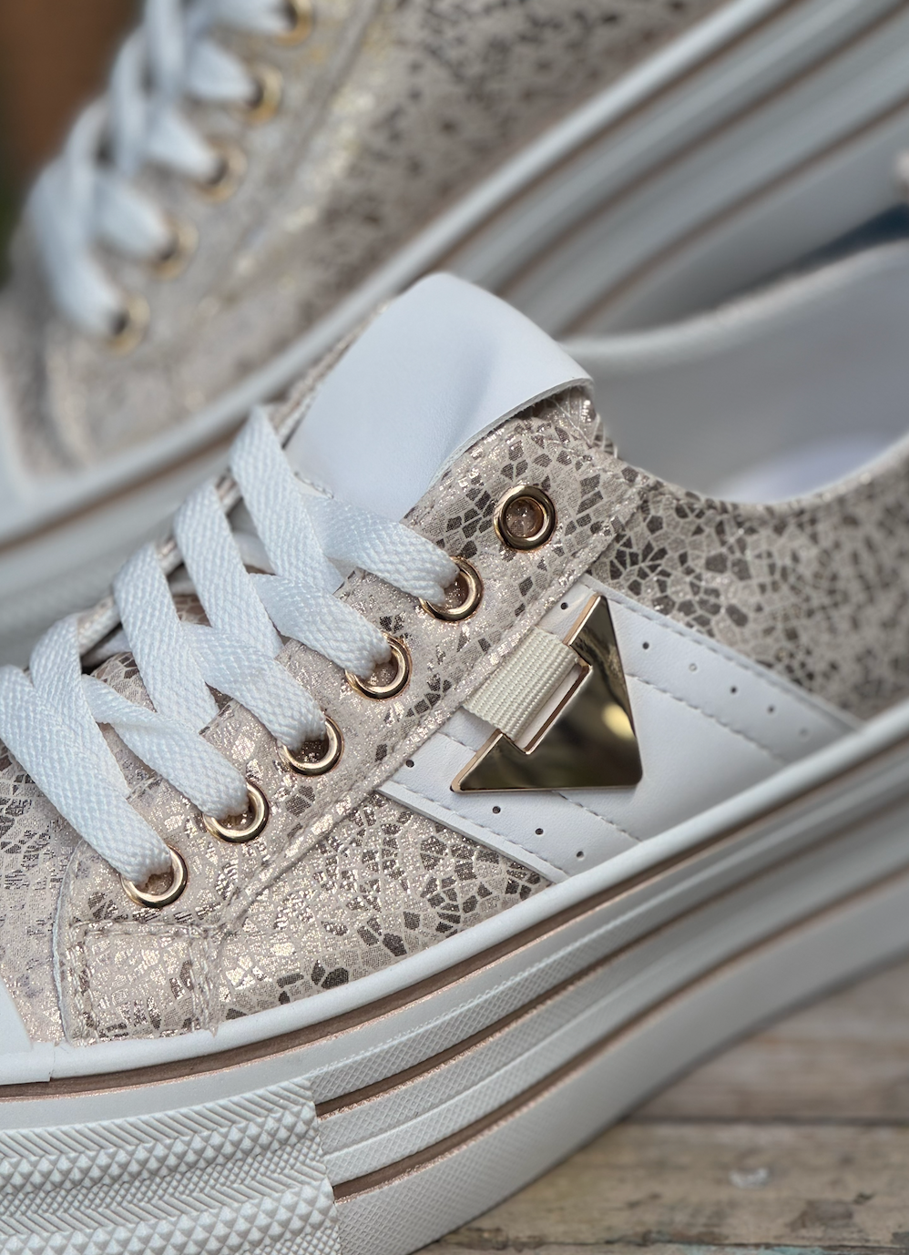 Goldie Inspired Voorjaars Sneakers #A009