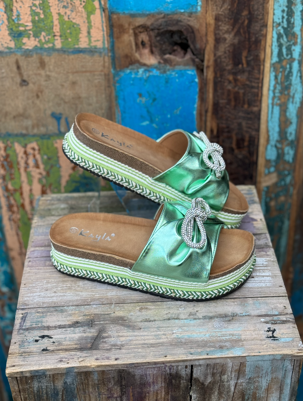 Ibiza Shiny Green Slippers #L1033