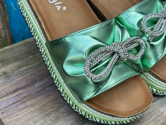 Ibiza Shiny Green Slippers #L1033